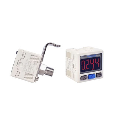 ZSE30AF-01-P SMC Digitale drukschakelaar samengestelde druk R1/8 2-kleur display PNP Open verzamelaar 1 Output