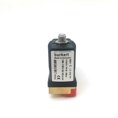 Burkert-solenoïde klep 00303209 met FKM-zegel 5404 G3/4 2/2 Normaal geopend 20 stroomgat DC24V 8W 1-25bar