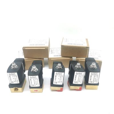 00134240 BURKERT 6013 Type Direct Acting G1/8 Inch 2/2 Normaal gesloten 2.5 Flow Hole FKM Verzegeld Messing Valve Body 24VDC 8W 0~10bar