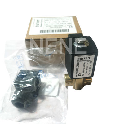 Burkert-solenoïde klep 00134241 6013 Type Directe werking G1/8-Inch 2.5 Flow Hole FKM Verzegeld Messing klep lichaam 24VAC 8W 0~16bar