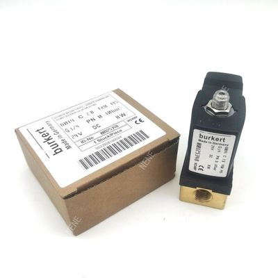 FKM Seal Solenoïde Valve G1/4 Inch G1/4 Inch 00125304 6013 Type Direct Action 2/2 Normaal gesloten 3.0 Flow Hole FKM Seal 220VAC 8W 0~10bar Messing Valve Body