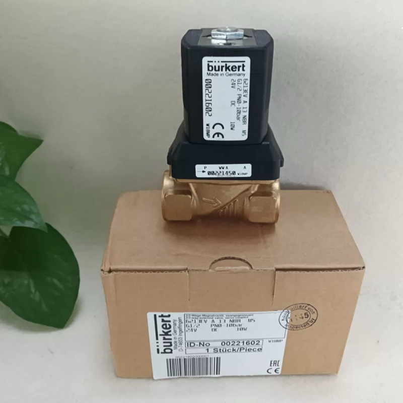 Messing lichaam Burkert solenoïde klep 00221603, G1/2 2/2 weg normaal gesloten, 13 stroomgat, NBR-zegel, -10 ~ 80 °C werktemperatuur, AC24V 8W 0-10 bar druk